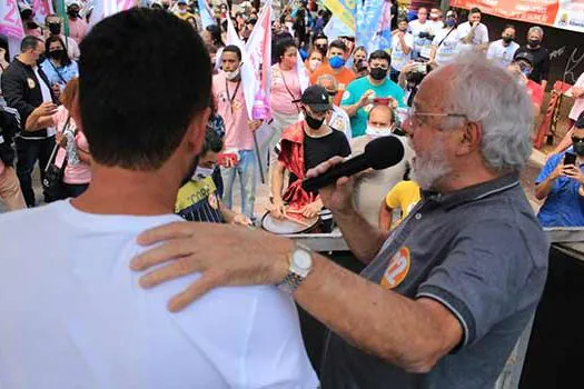 Bandeiraço de Clovis Volpi movimenta Ribeirão Pires neste sábado