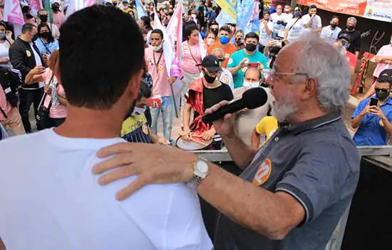 Bandeiraço de Clovis Volpi movimenta Ribeirão Pires neste sábado