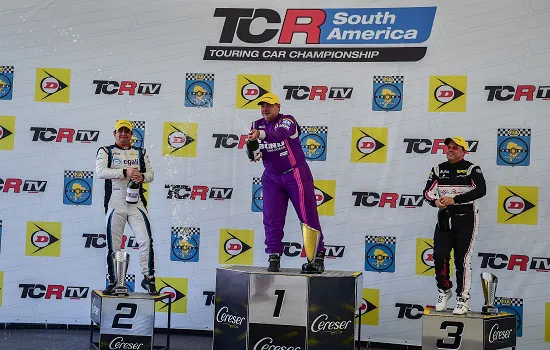 TCR South America: Cobra Racing Team foi ao pódio três vezes em Interlagos