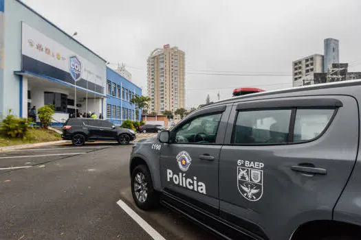 Agentes do COI de São Bernardo prendem criminosos e recuperam carros roubados