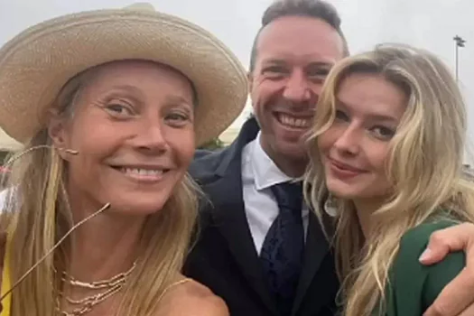 Gwyneth Paltrow e Chris Martin aparecem juntos na formatura da filha