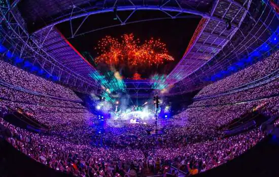 Coldplay anuncia show de estádio em Curitiba