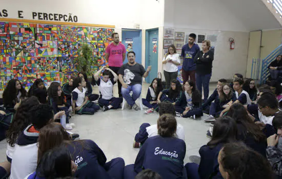 Alunos de Ribeirão Pires participam de conscientização sobre uso de drogas