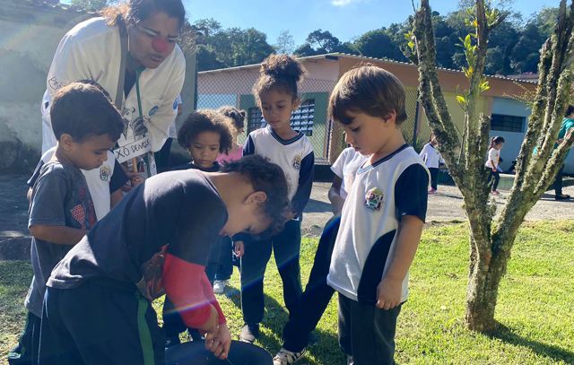 Estudantes de Ribeirão Pires aprendem sobre armadilhas da dengue