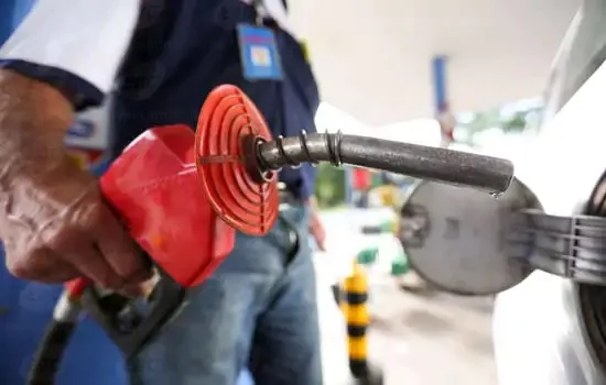 20 governadores se reúnem em carta e afirmam que alta na gasolina é problema nacional