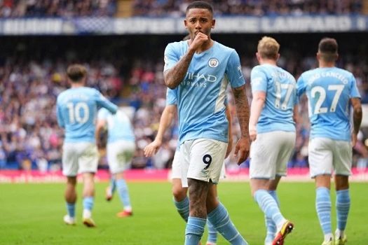 Após gol da vitória em clássico, Gabriel Jesus anuncia que será pai pela primeira vez