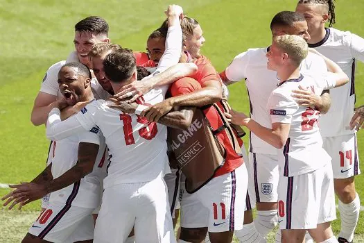 Inglaterra mostra força em Wembley e se vinga da Croácia na estreia na Eurocopa