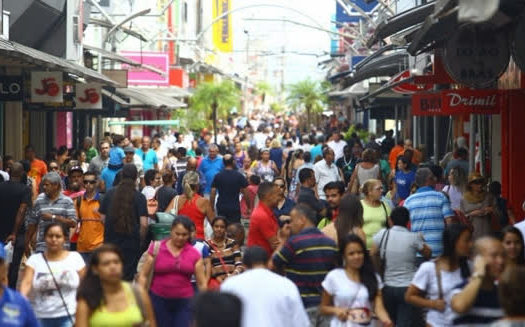 Comércio de rua de São Bernardo terá horário especial para compras de Natal