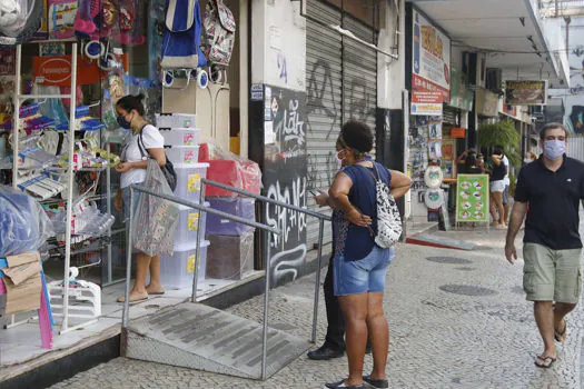 Vendas no comércio crescem 1,2% em julho e atinge patamar recorde, aponta IBGE