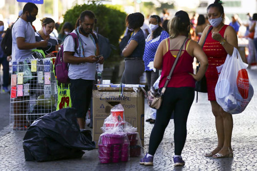 Indicador Antecedente de Emprego desacelera em outubro