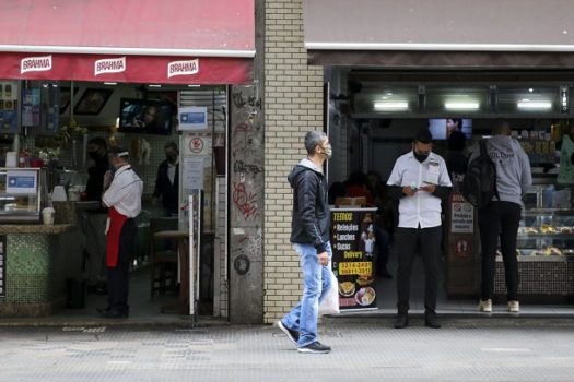 Emprego no comércio levou três anos para retomar nível pré-pandemia