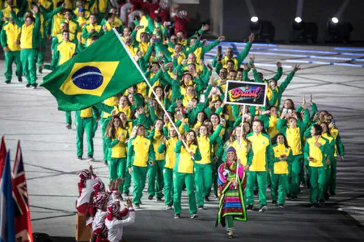 COB se aproxima dos jovens para mostrar que Olimpíada não fica restrita a cada quatro ano