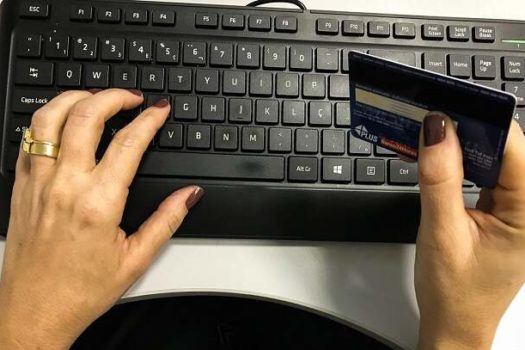 Aumento de golpes nas compras online afasta clientes do comércio eletrônico