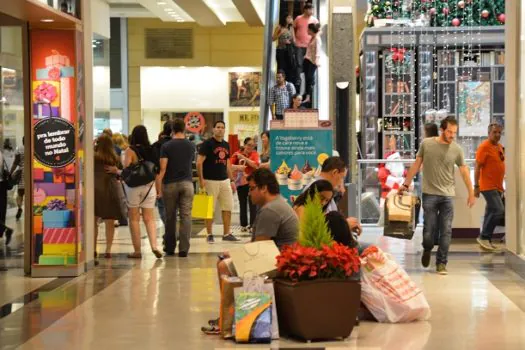 Abrasce projeta alta de 4% nas vendas de Natal nos shoppings