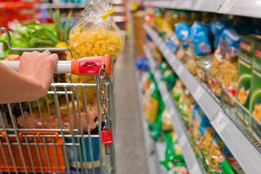 Vendas de fim de ano em supermercados devem igualar as de 2018