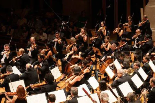 Osesp convida maestro Alexander Shelley e pianista Cristian Budu esta semana