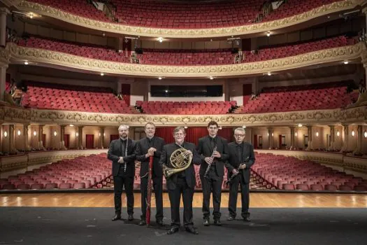 Quinteto Villa-Lobos oferece concerto didático para estudantes de escolas do Rio no CCBB