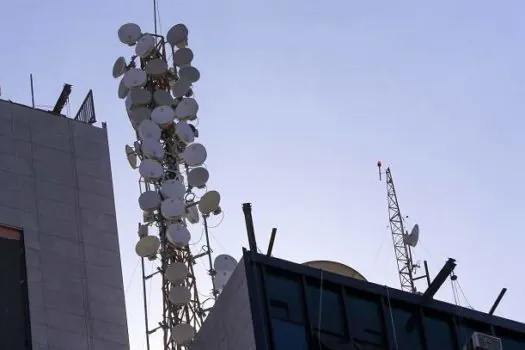 Concorrência entre telefônicas diminui em 25 anos de privatização