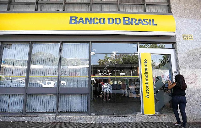 Banco do Brasil abre concurso para 6 mil vagas com salário de R$ 3