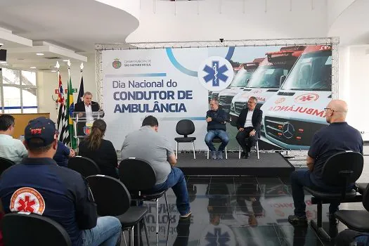 Câmara de São Caetano homenageia condutores de ambulâncias