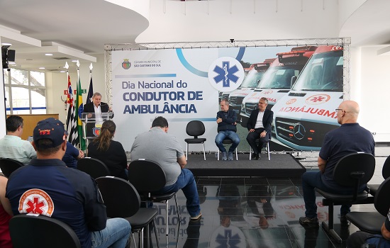 Câmara de São Caetano homenageia condutores de ambulâncias