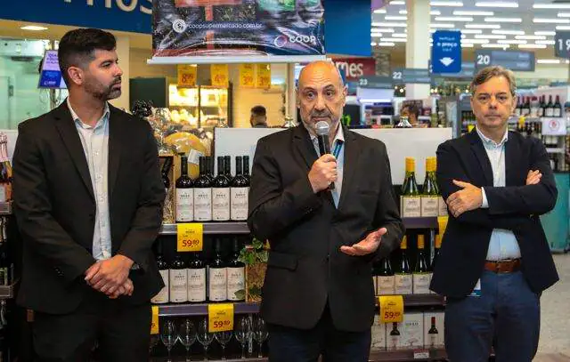 Cresce procura por vinhos de marca exclusiva da COOP