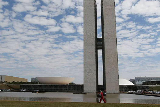 Mantido veto em lei que proíbe divulgação de infração no trânsito