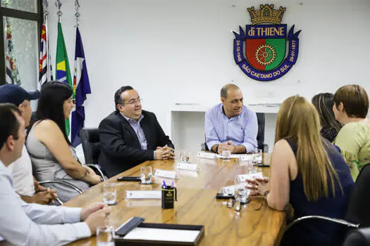 Conselheiros tutelares eleitos são apresentados ao prefeito de São Caetano