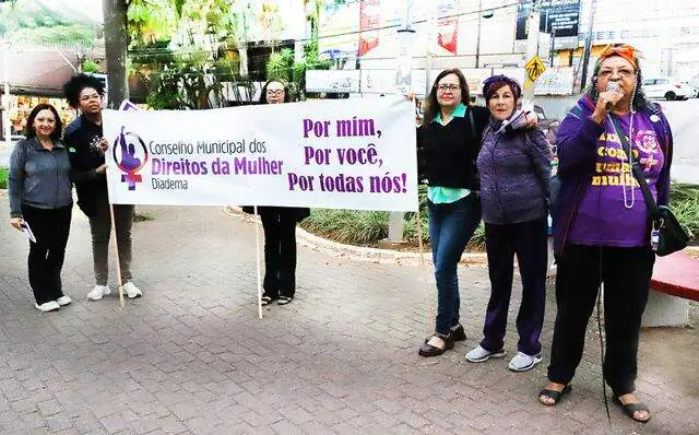 Conselho de Mulheres faz panfletagem no centro