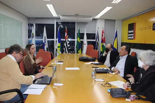 Consórcio ABC apresenta iniciativas regionais para doutorandos da USCS