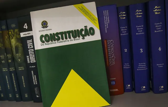 Constituição e Lei Maria da Penha ganharão tradução em idioma indígena