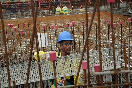 Índice de Confiança da Construção cai 0,8 ponto em março