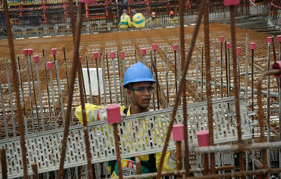 Custo da construção desacelera e sobe 0