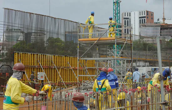 Custo da construção no país sobe 1