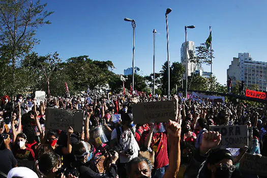 Onze Estados e DF têm atos contra Bolsonaro