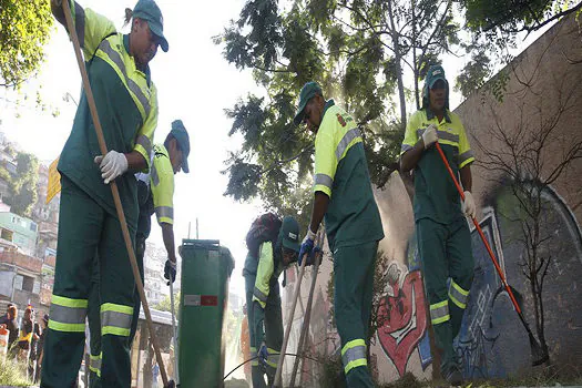 Passagem sob a Praça Roosevelt será interditada para limpeza