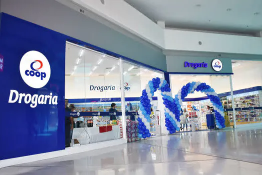 Coop inaugura drogaria em Mauá