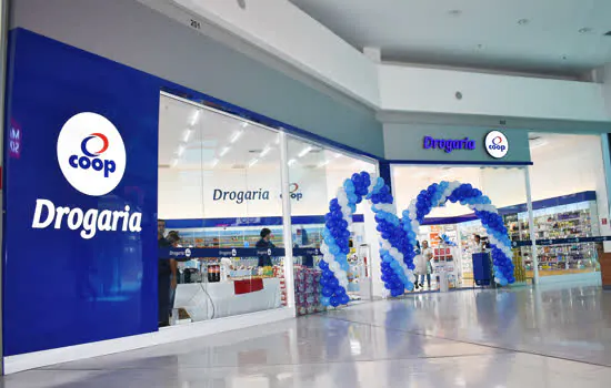 Coop inaugura drogaria em Mauá