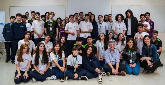 Gerente de RH da COOP fala sobre liderança com estudantes