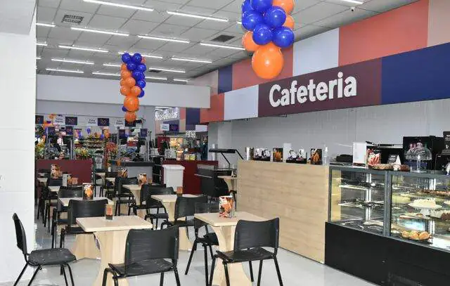 Nova identidade visual é aplicada em supermercado e Drogaria COOP