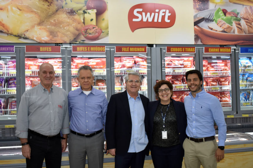 Supermercado da Coop investe em projeto store in store com a Swift -  Mercado&Consumo