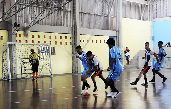 Copa Diadema de Futsal nas disputas das semifinais