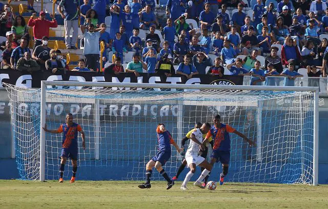 Meninos da Ponte e Casa Grande estão na final da Copa Diadema de Futebol