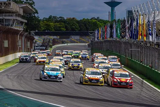 Copa Shell HB20 coloca mais de 40 carros na pista em Goiânia para segunda etapa