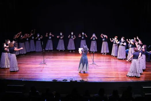 Musical conecta histórias de Elza Soares e pioneira do Grupo Mulheres em Movimento_x000D_