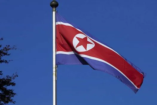 Coreia do Norte dispara míssil, e sobrevoa aviões perto da fronteira com a do Sul