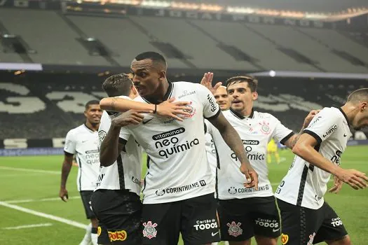 Com gols de zagueiros, Corinthians goleia Inter de Limeira e vai à semifinal