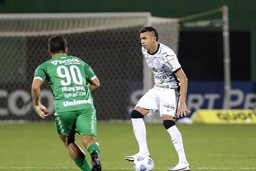 Volta de 100% de público na Neo Química Arena anima Corinthians por reação