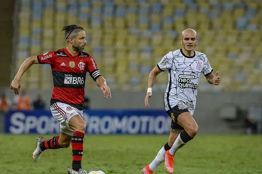 Com tabu de 9 jogos, Corinthians recebe o Flamengo em São Paulo