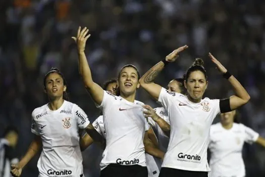 Corinthians e Ferroviária avançam e decidirão Brasileirão Feminino